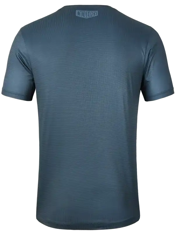 Men's cycling jersey with textured fabric and subtle logo, ideal for performance rides